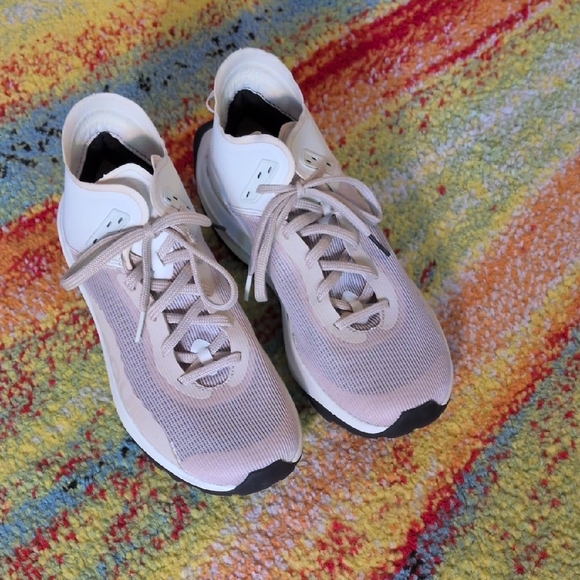 Vasque Shoes - 🎵 Vasque Here Low Everyday Shoes - Women's 9.5🎵